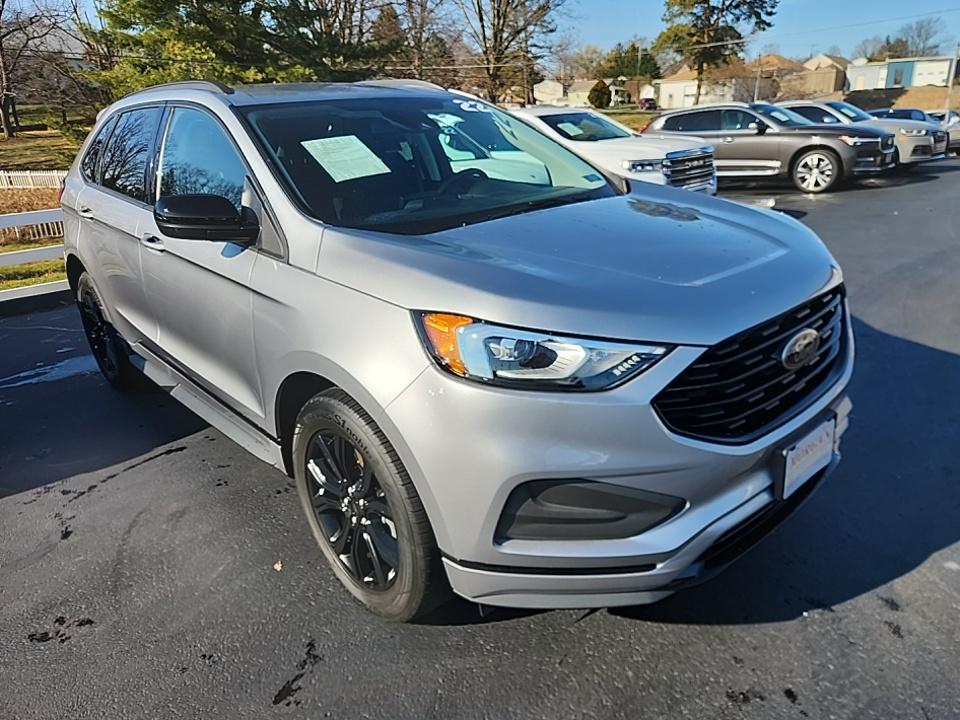 2022 Ford Edge SE AWD
