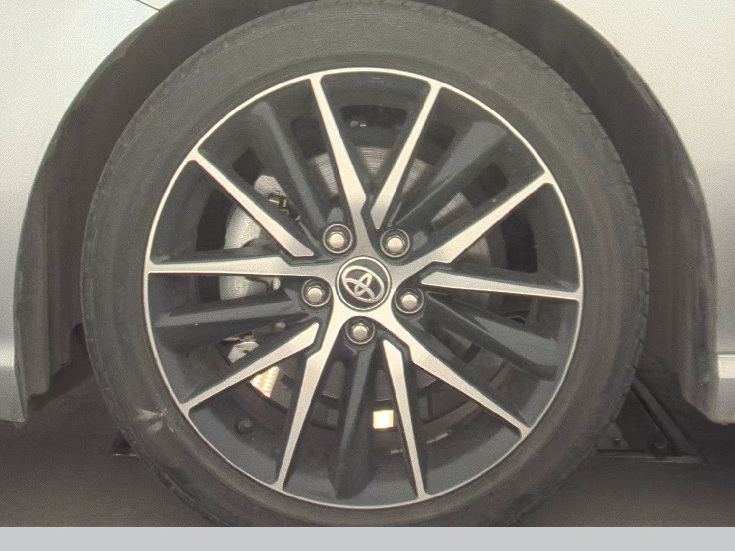 2024 Toyota Camry SE FWD