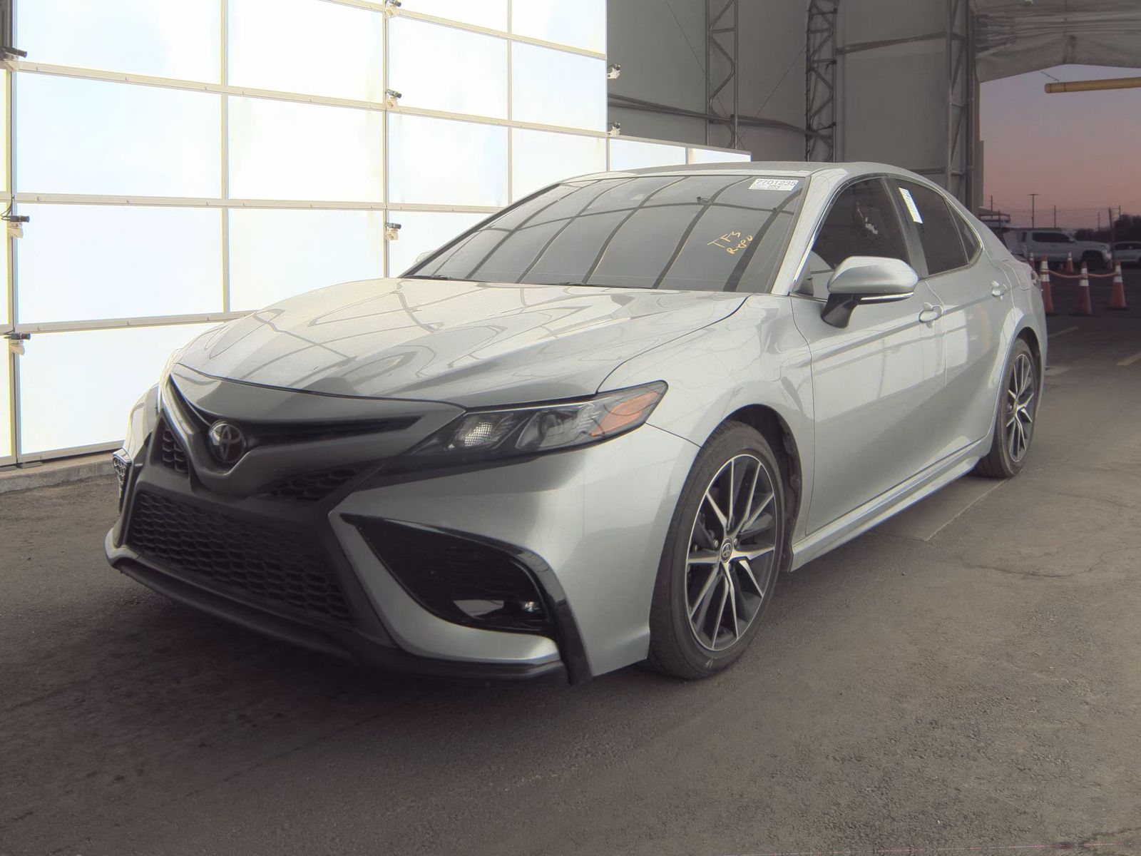 2024 Toyota Camry SE FWD