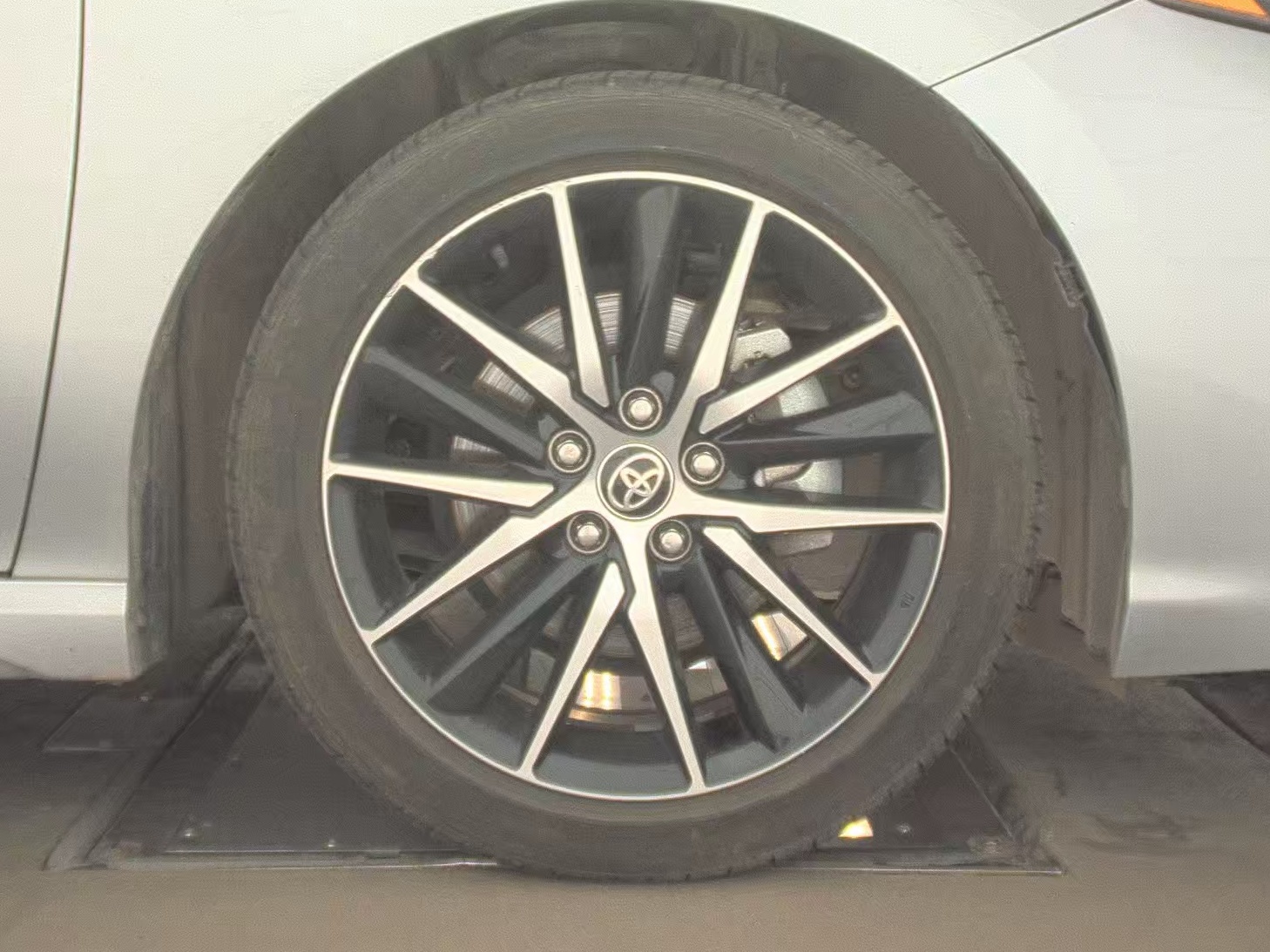 2024 Toyota Camry SE FWD