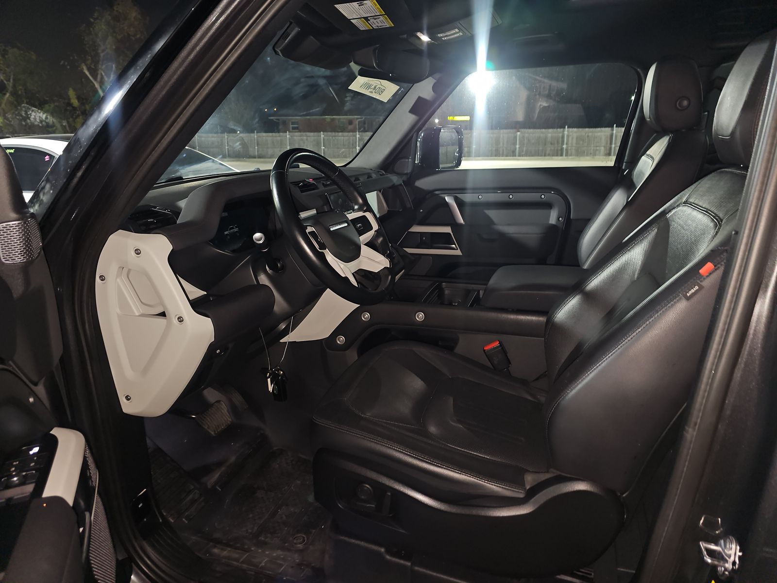 2022 Land Rover Defender 90 X-Dynamic SE AWD