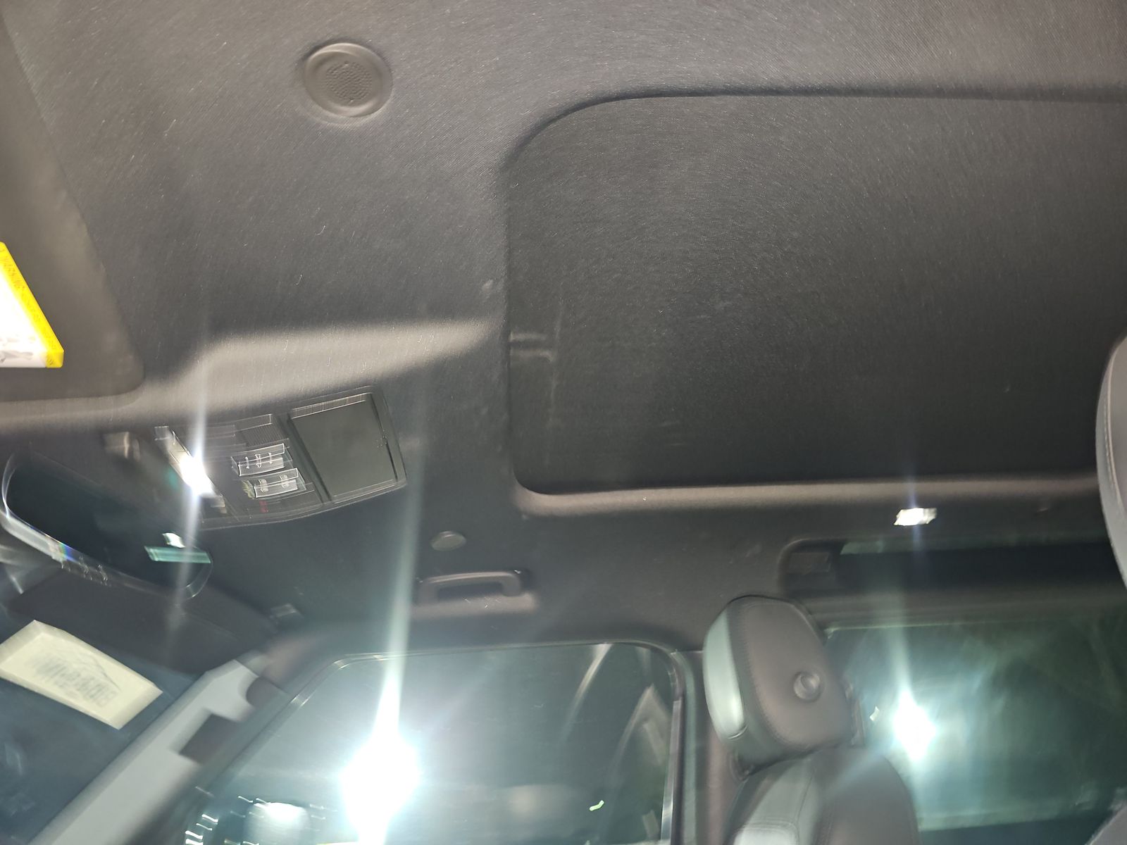 2022 Land Rover Defender 90 X-Dynamic SE AWD