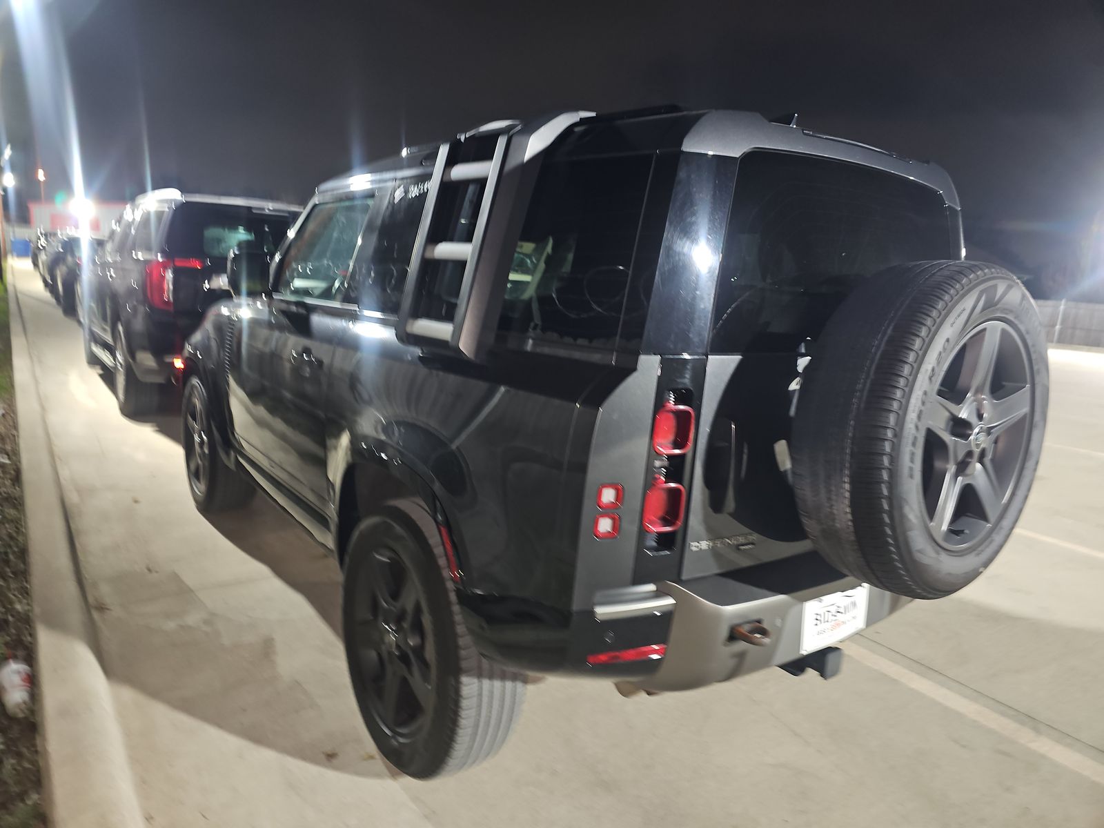 2022 Land Rover Defender 90 X-Dynamic SE AWD