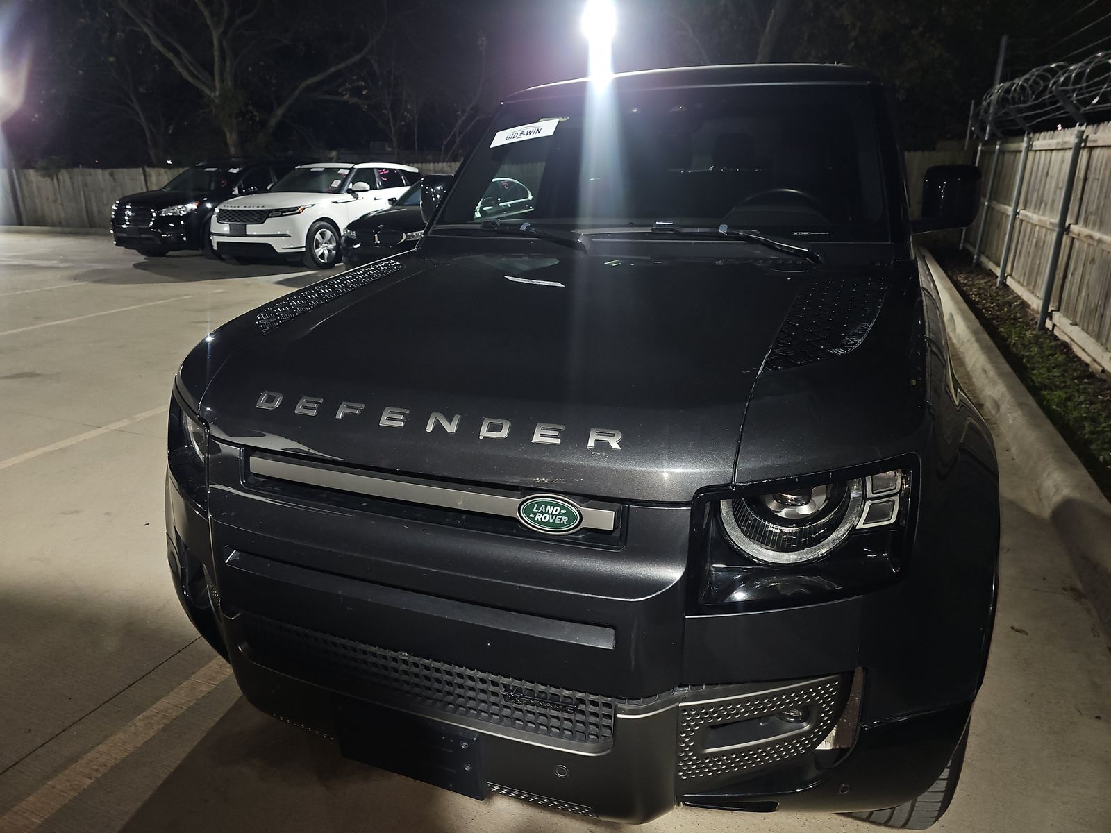 2022 Land Rover Defender 90 X-Dynamic SE AWD