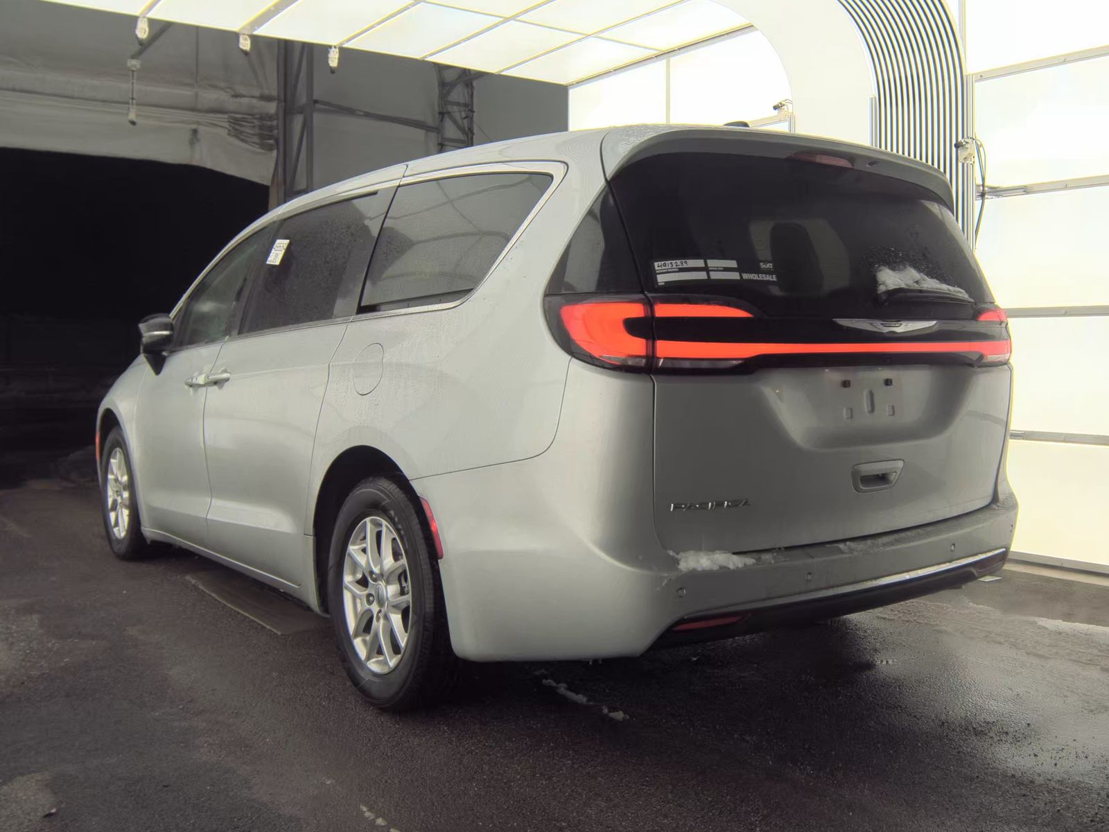 2024 Chrysler Pacifica Touring L FWD