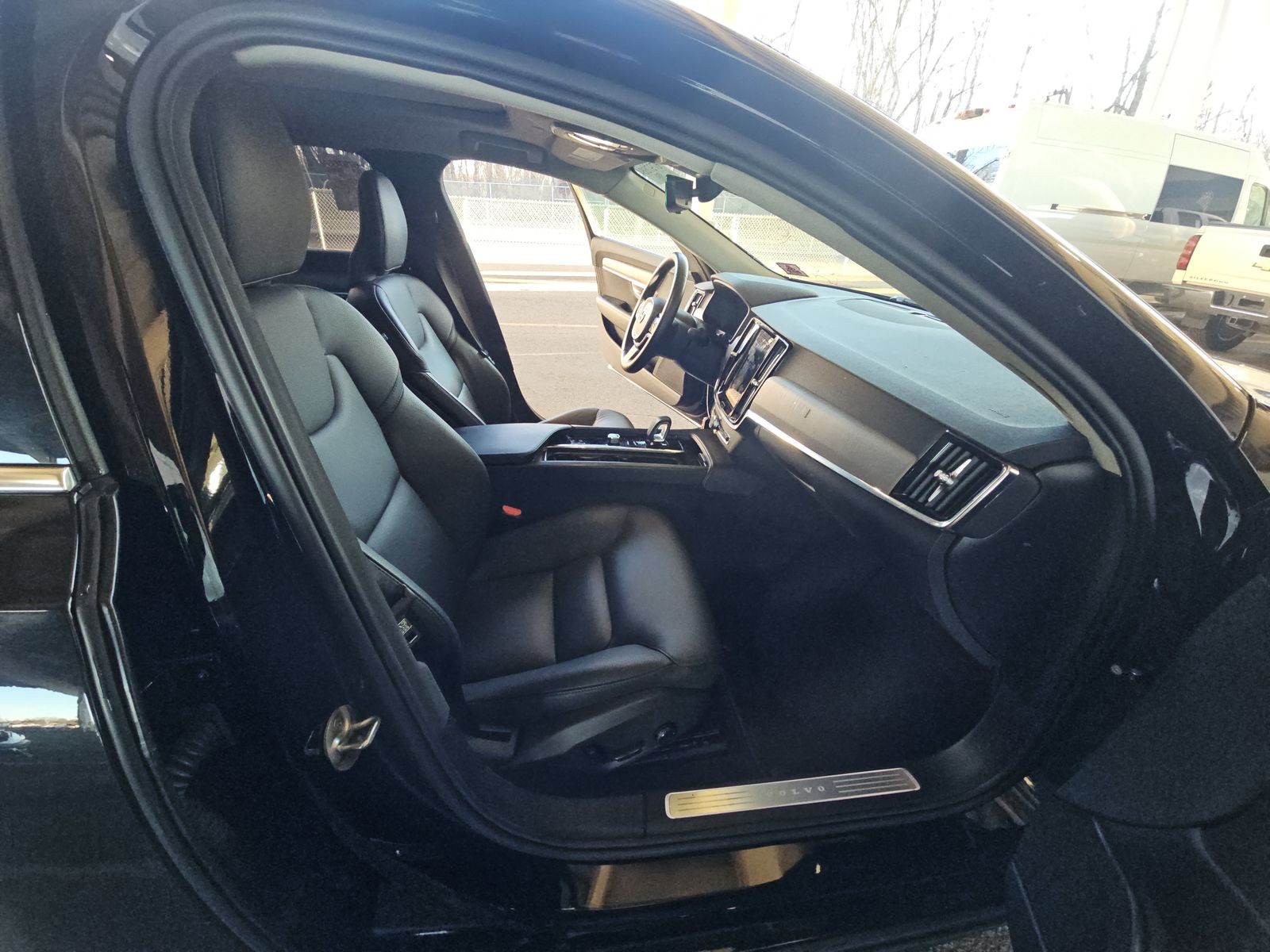 2023 Volvo S90 B6 Plus AWD