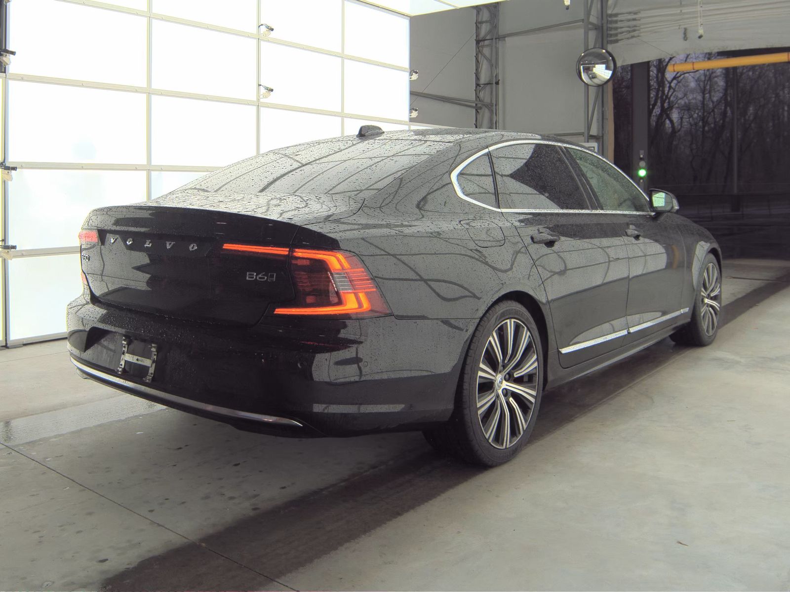 2023 Volvo S90 B6 Plus AWD