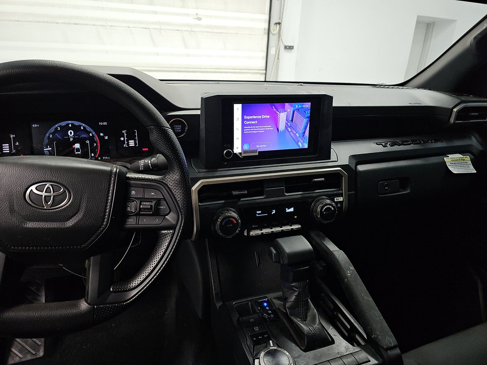 2025 Toyota Tacoma SR AWD