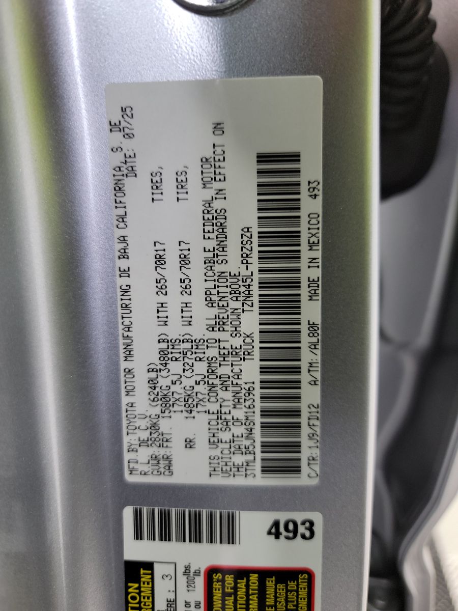 2025 Toyota Tacoma TRD Off-Road AWD