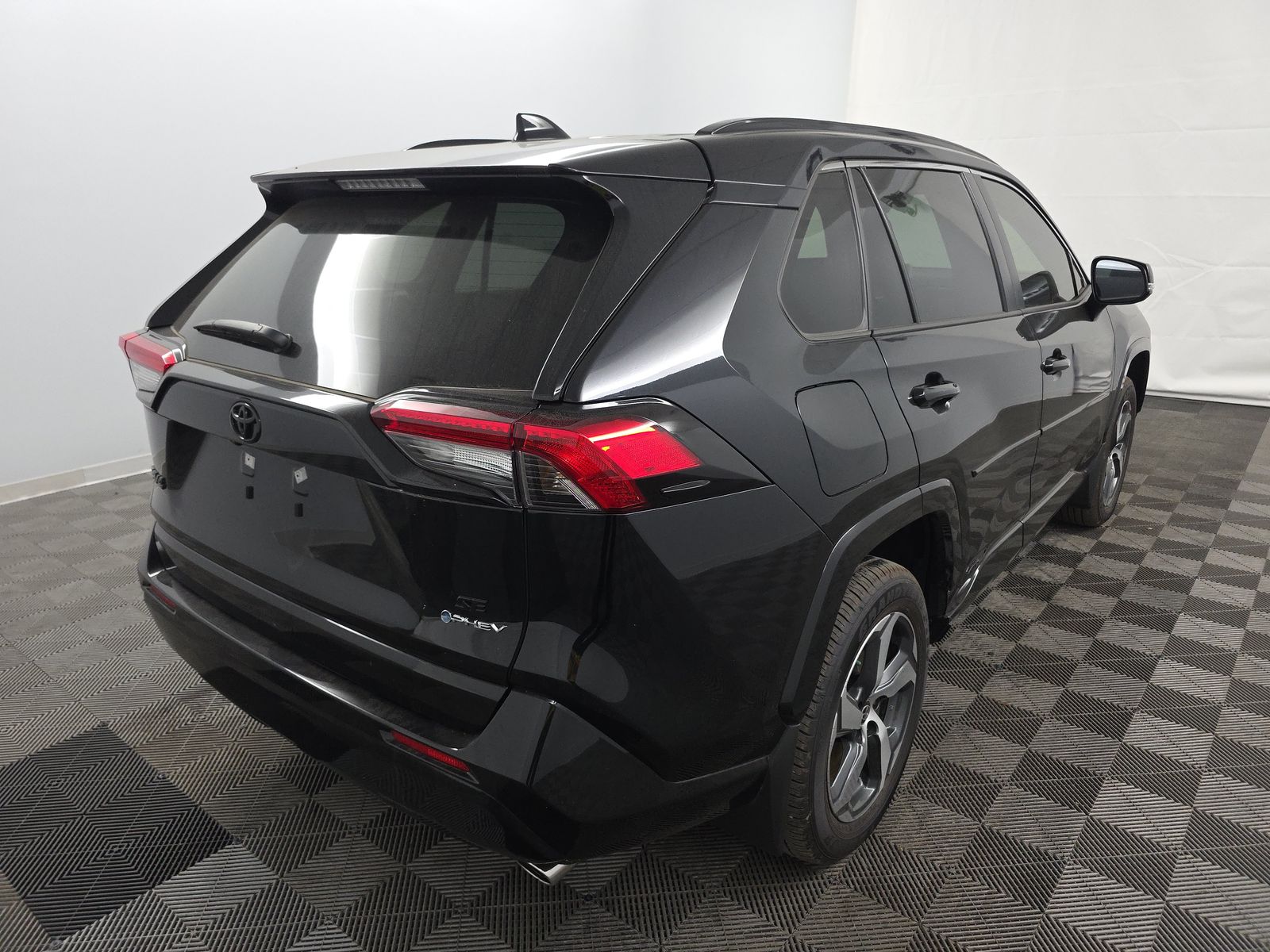 2025 Toyota RAV4 Plug-In Hybrid SE AWD