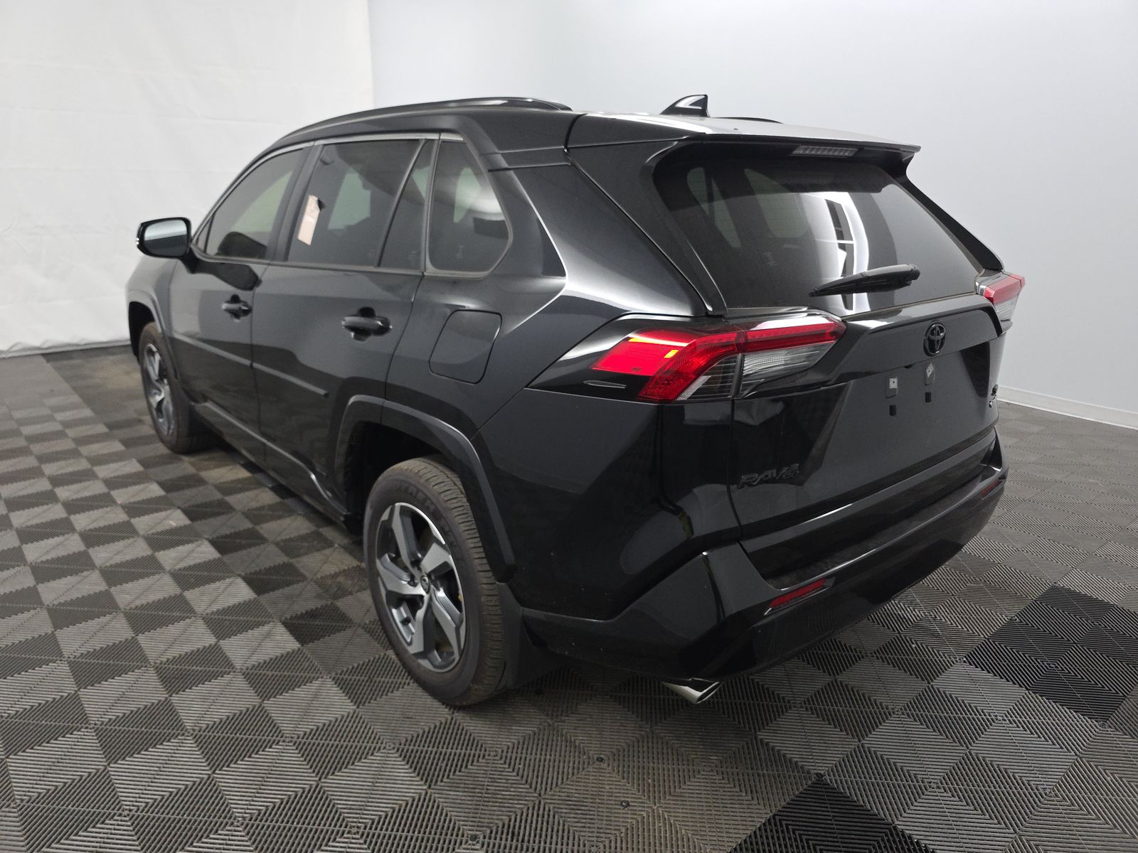 2025 Toyota RAV4 Plug-In Hybrid SE AWD