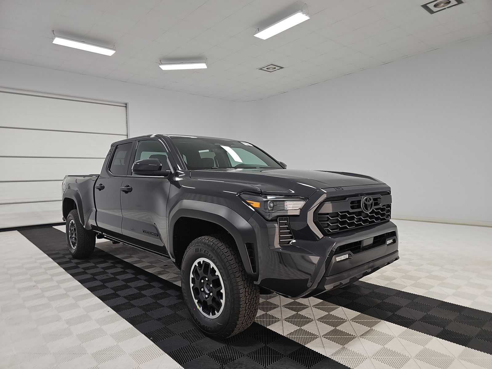 2025 Toyota Tacoma TRD Off-Road AWD