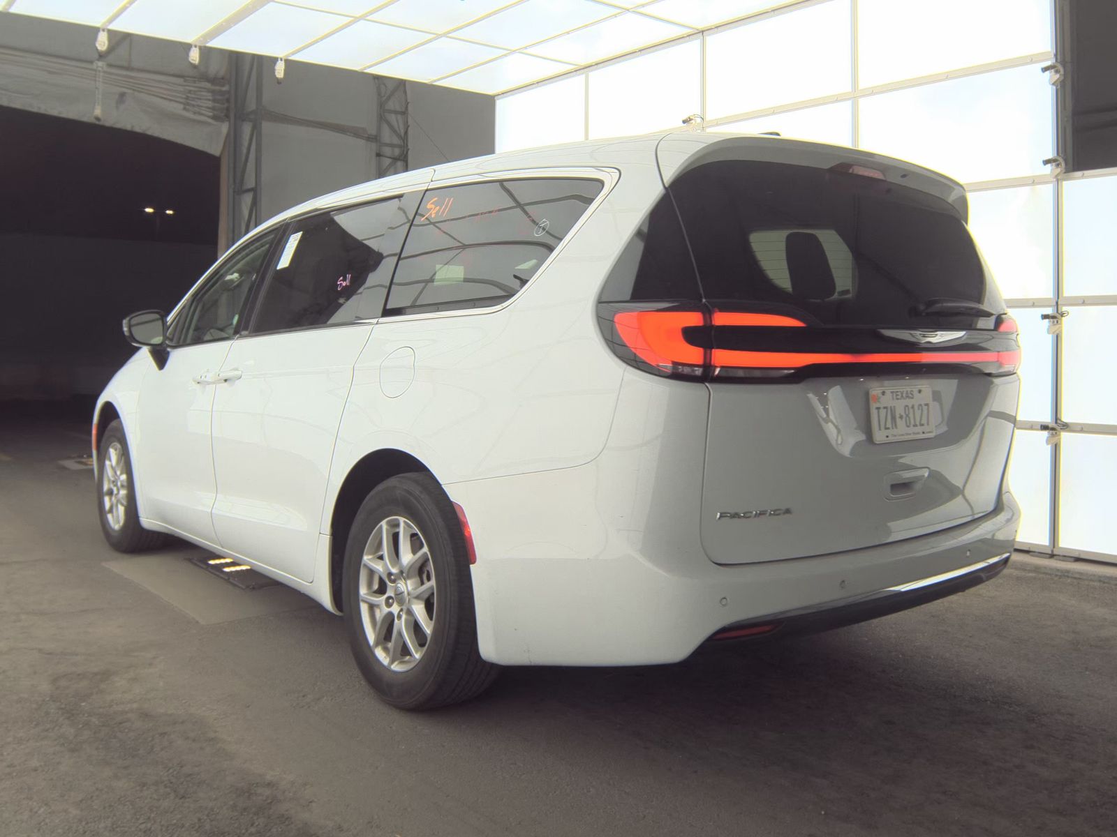 2024 Chrysler Pacifica Touring L FWD