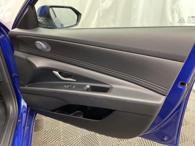 2025 Hyundai Elantra Hybrid Limited FWD