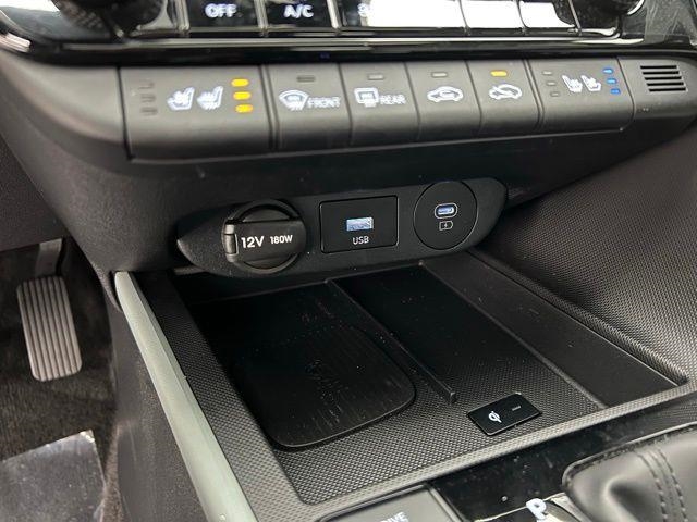 2025 Hyundai Elantra Hybrid Limited FWD