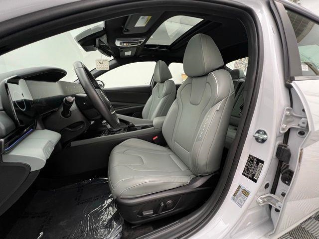 2025 Hyundai Elantra Hybrid Limited FWD