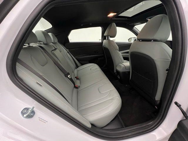 2025 Hyundai Elantra Hybrid Limited FWD