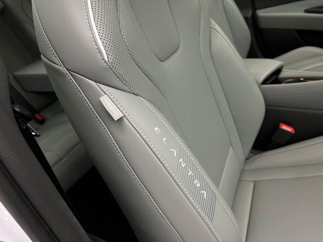 2025 Hyundai Elantra Hybrid Limited FWD