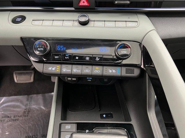 2025 Hyundai Elantra Hybrid Limited FWD