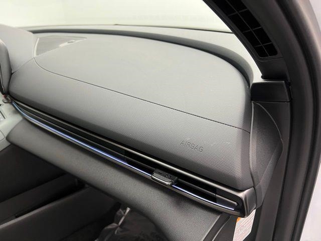 2025 Hyundai Elantra Hybrid Limited FWD