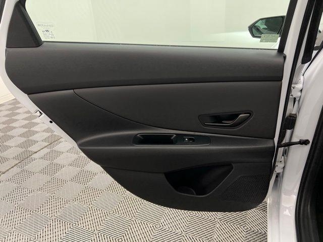 2025 Hyundai Elantra Hybrid Limited FWD