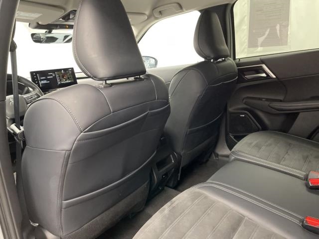 2025 Mitsubishi Outlander SE AWD