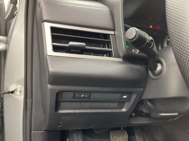 2025 Mitsubishi Outlander SE AWD