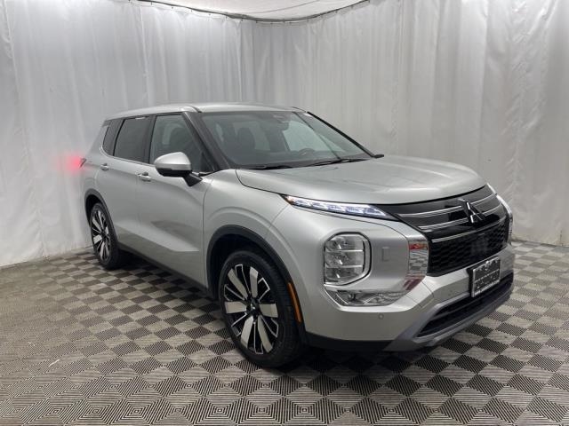 2025 Mitsubishi Outlander SE AWD