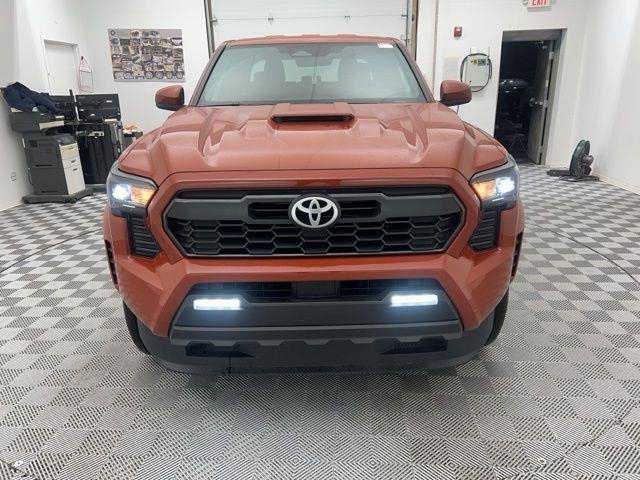 2025 Toyota Tacoma Hybrid TRD Sport AWD