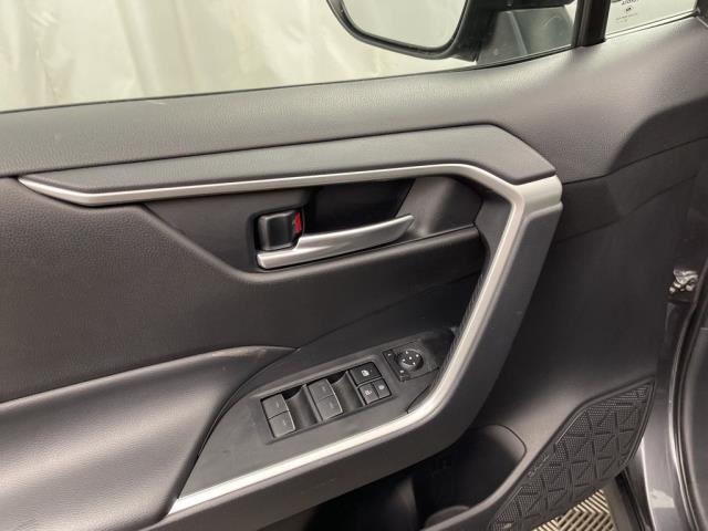 2025 Toyota RAV4 Hybrid XLE AWD