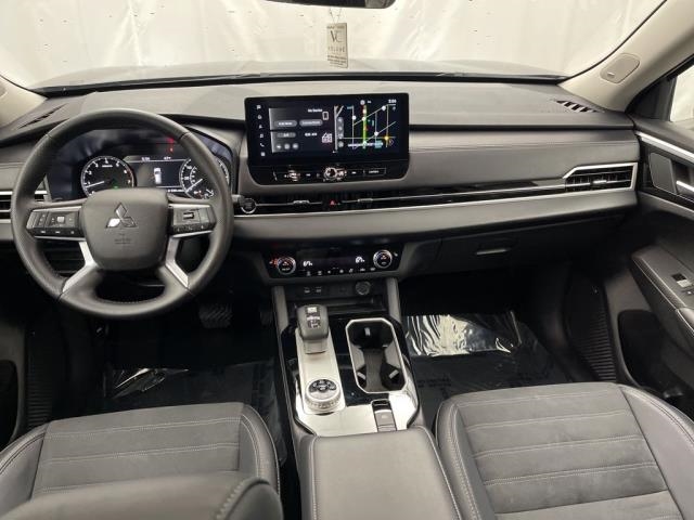 2025 Mitsubishi Outlander SE AWD