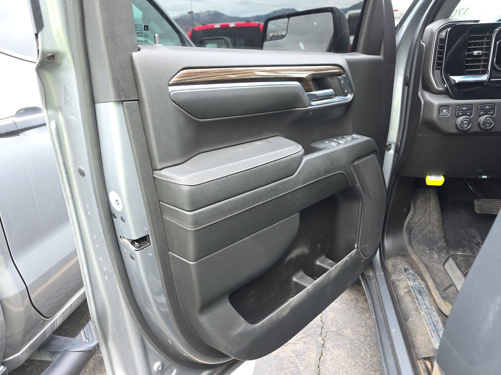 2023 Chevrolet Silverado 1500 RST AWD