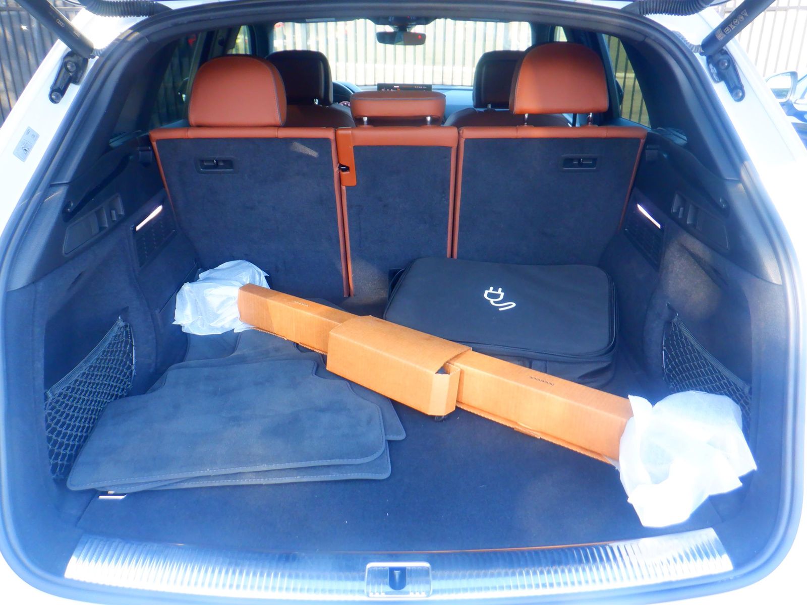 2022 Audi Q5 e Plug-In Hybrid S line Premium AWD