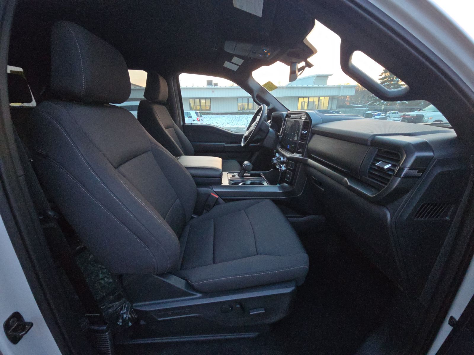 2024 Ford F-150 Hybrid XLT AWD