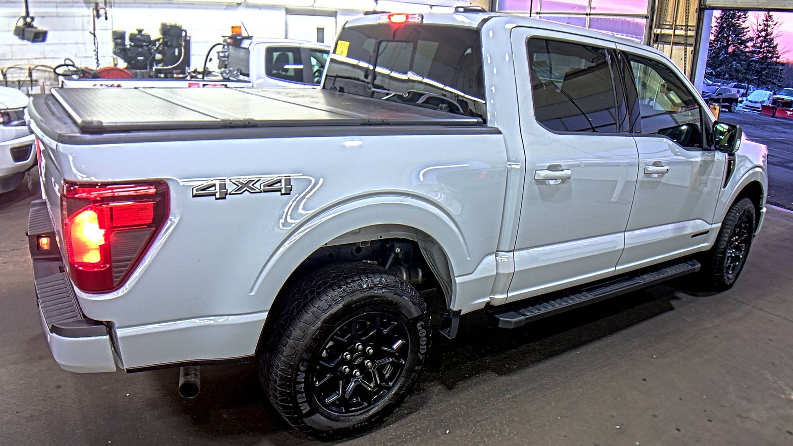2024 Ford F-150 Hybrid XLT AWD