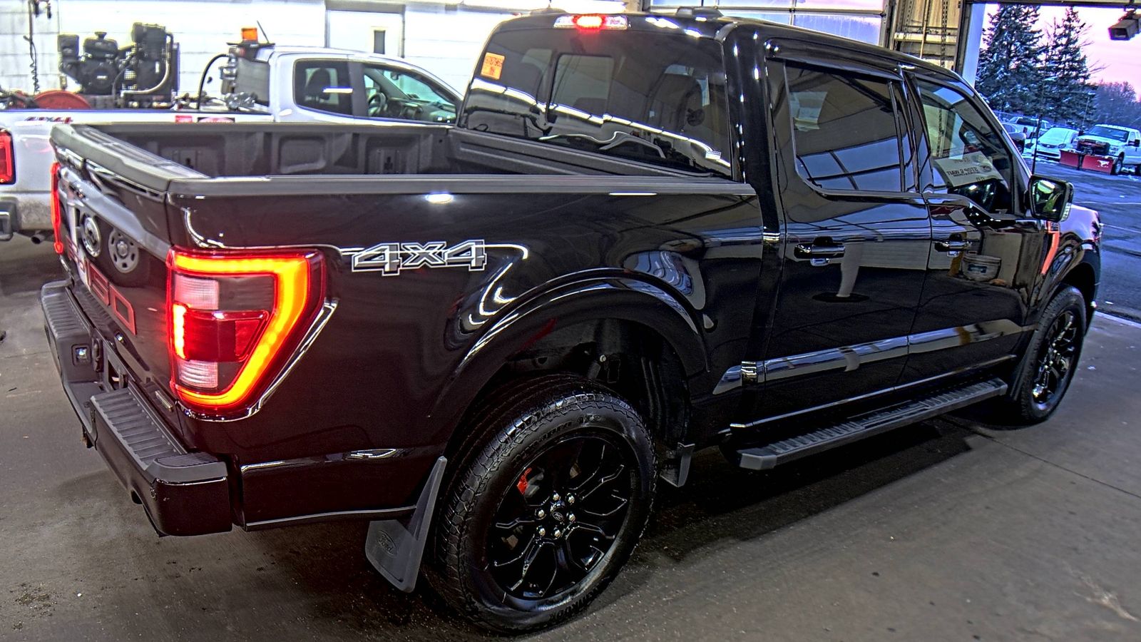 2023 Ford F-150 Lariat AWD