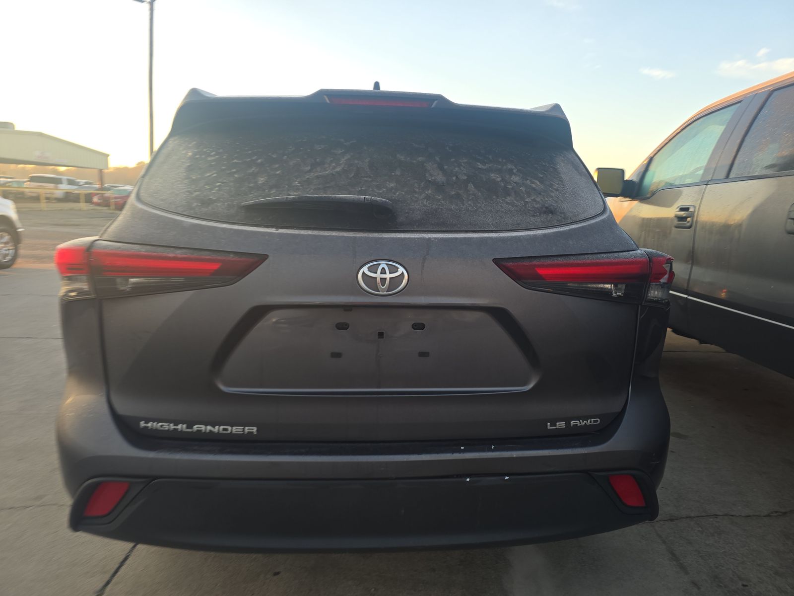 2024 Toyota Highlander LE AWD