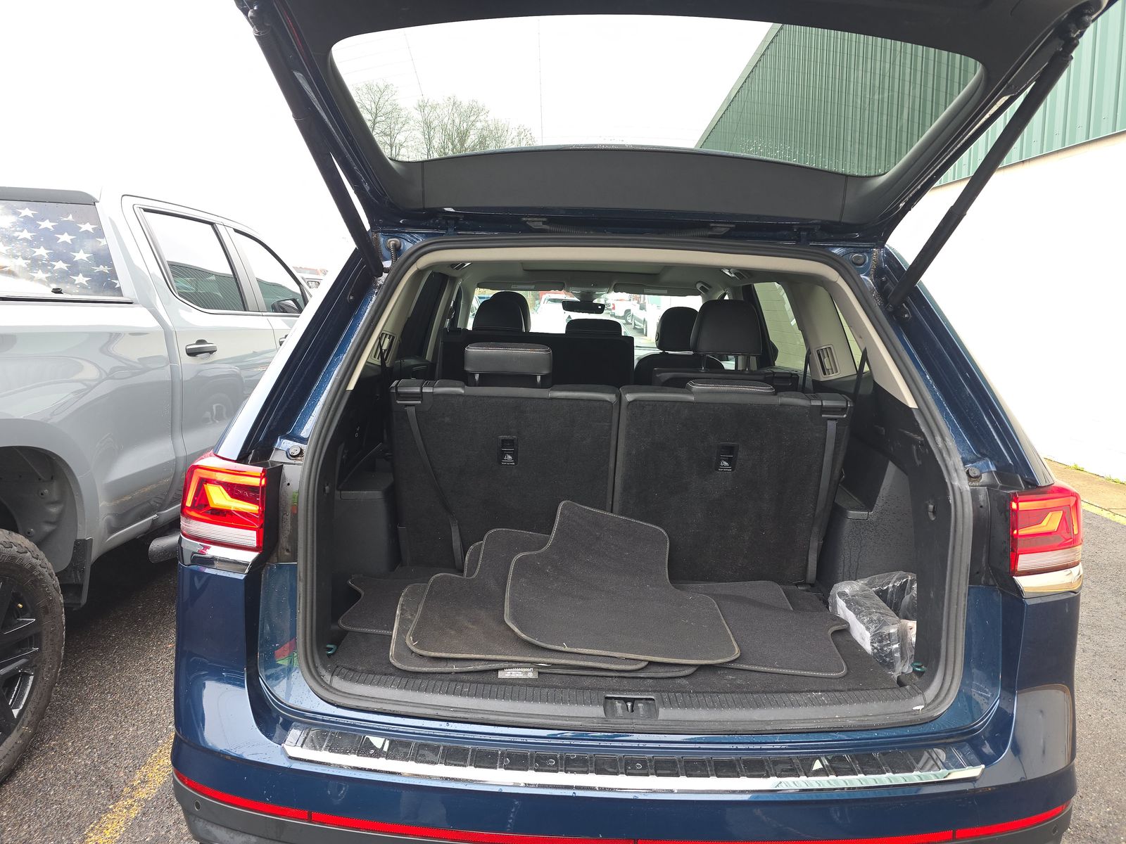 2023 Volkswagen Atlas 2.0T SEL AWD