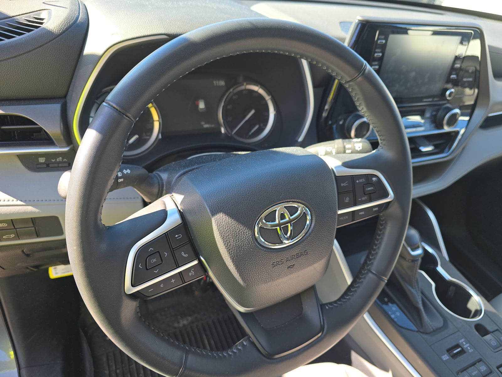 2022 Toyota Highlander XLE AWD