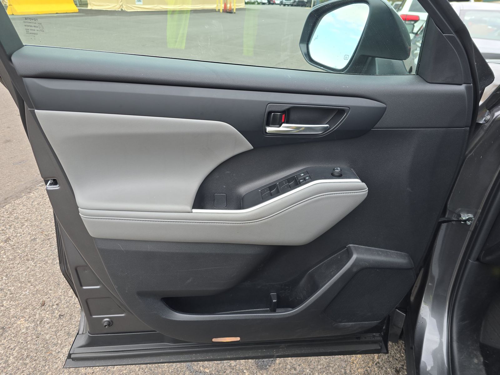 2022 Toyota Highlander XLE AWD