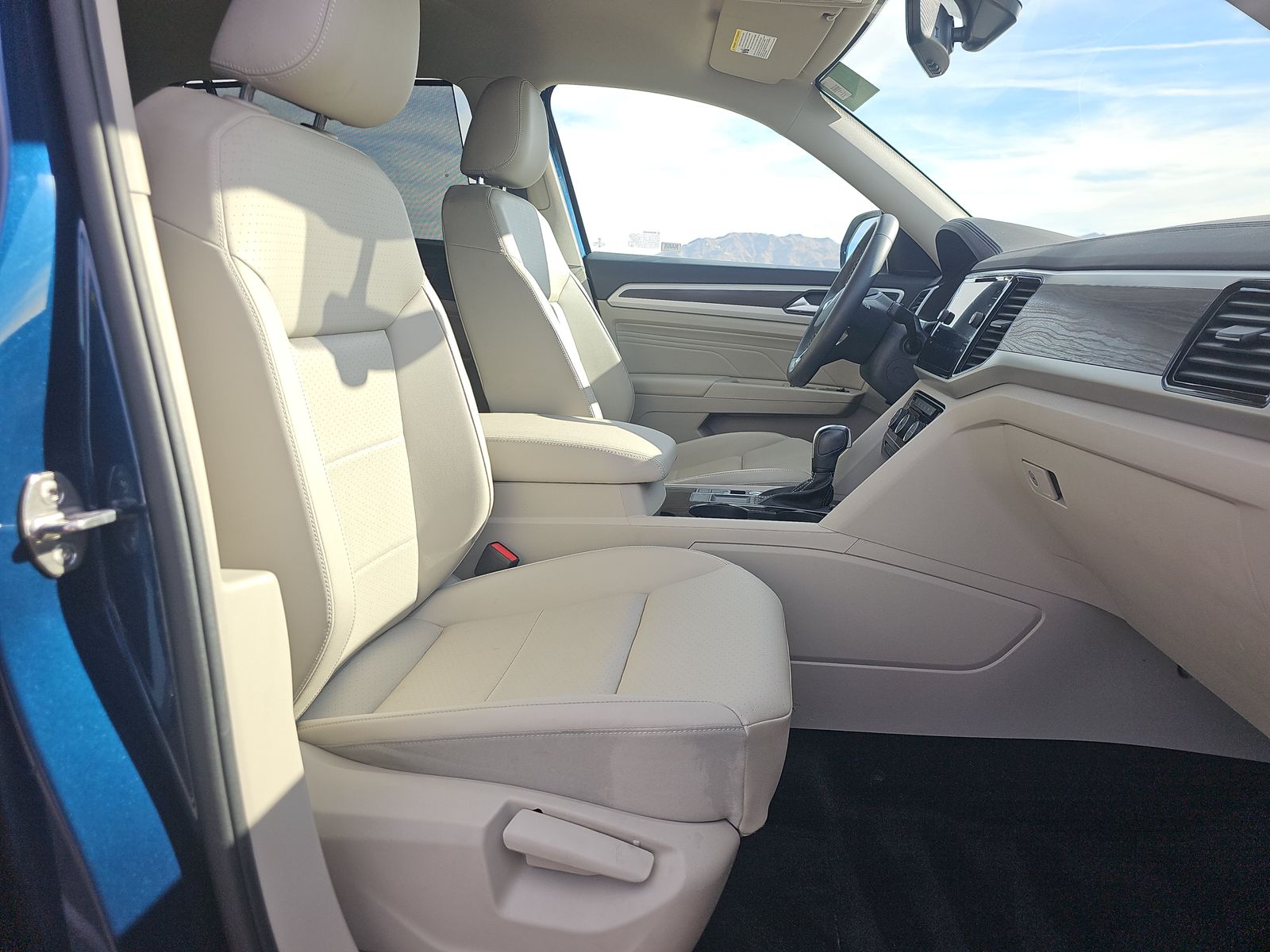 2022 Volkswagen Atlas 2.0T SE FWD