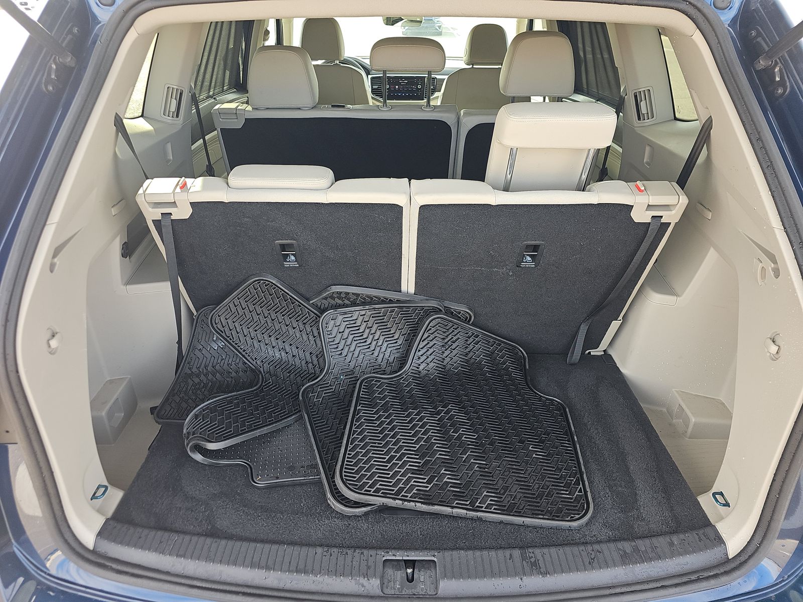 2022 Volkswagen Atlas 2.0T SE FWD