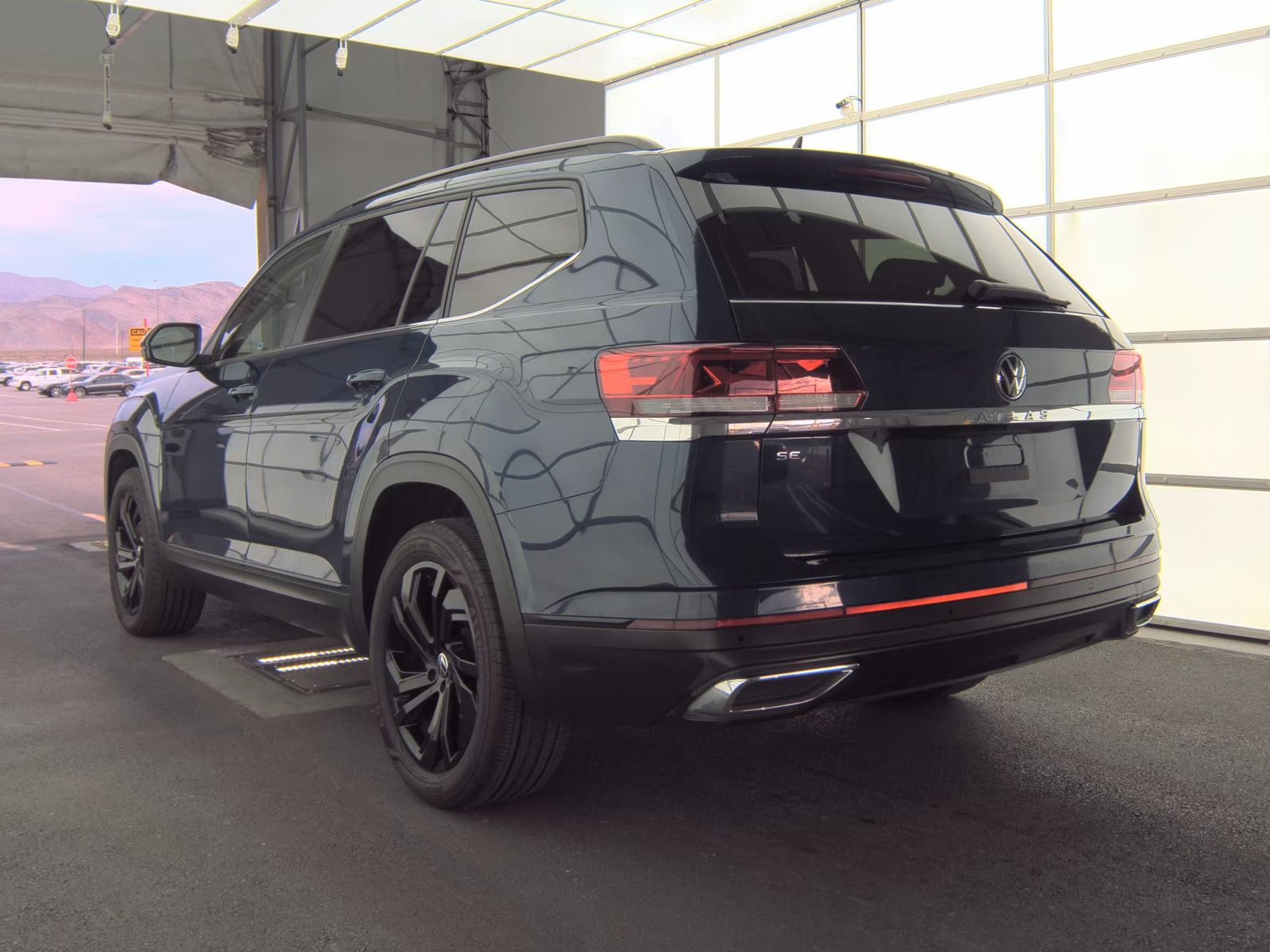 2022 Volkswagen Atlas 2.0T SE FWD