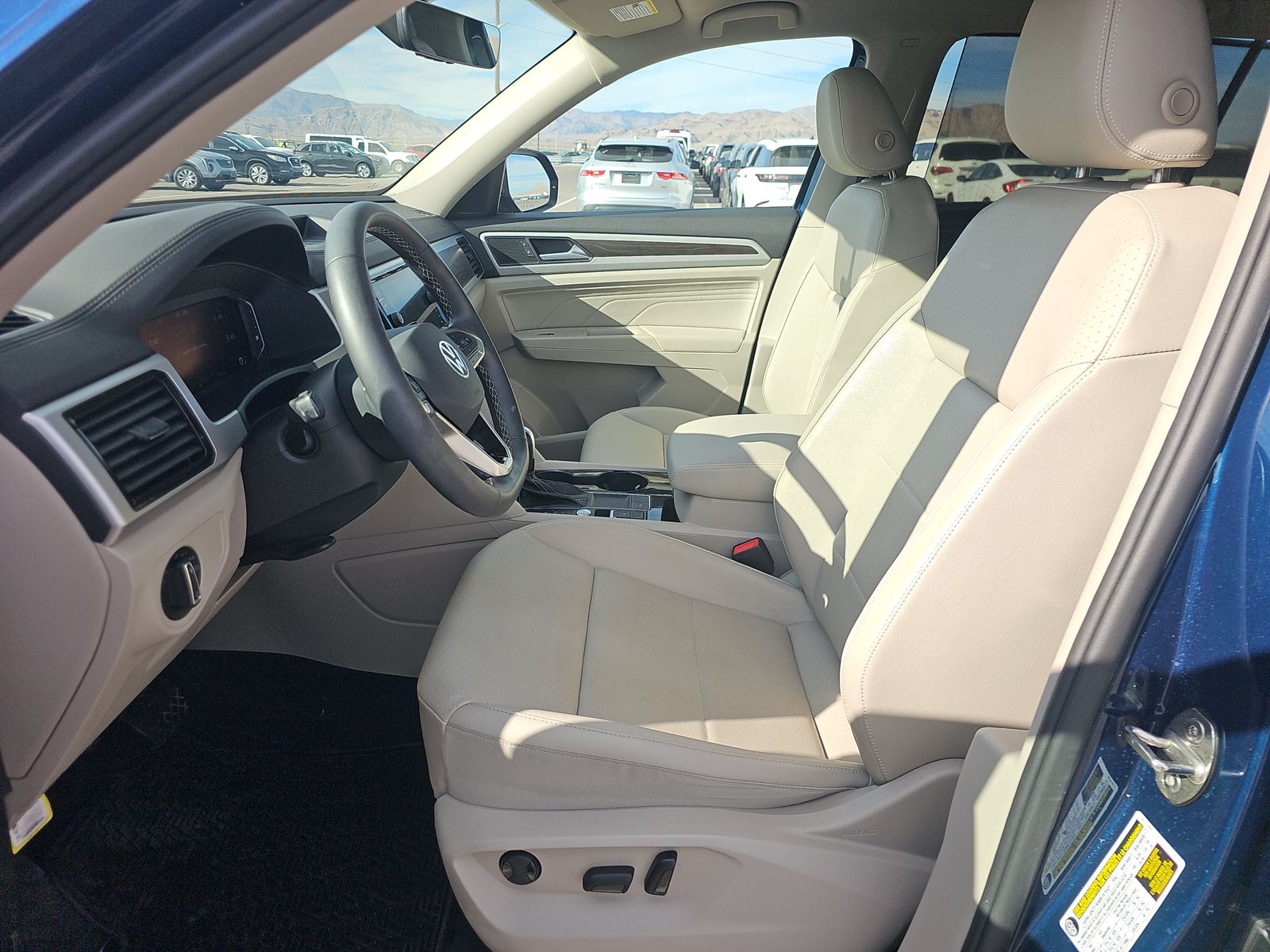 2022 Volkswagen Atlas 2.0T SE FWD