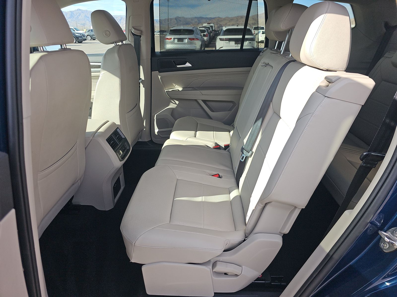 2022 Volkswagen Atlas 2.0T SE FWD