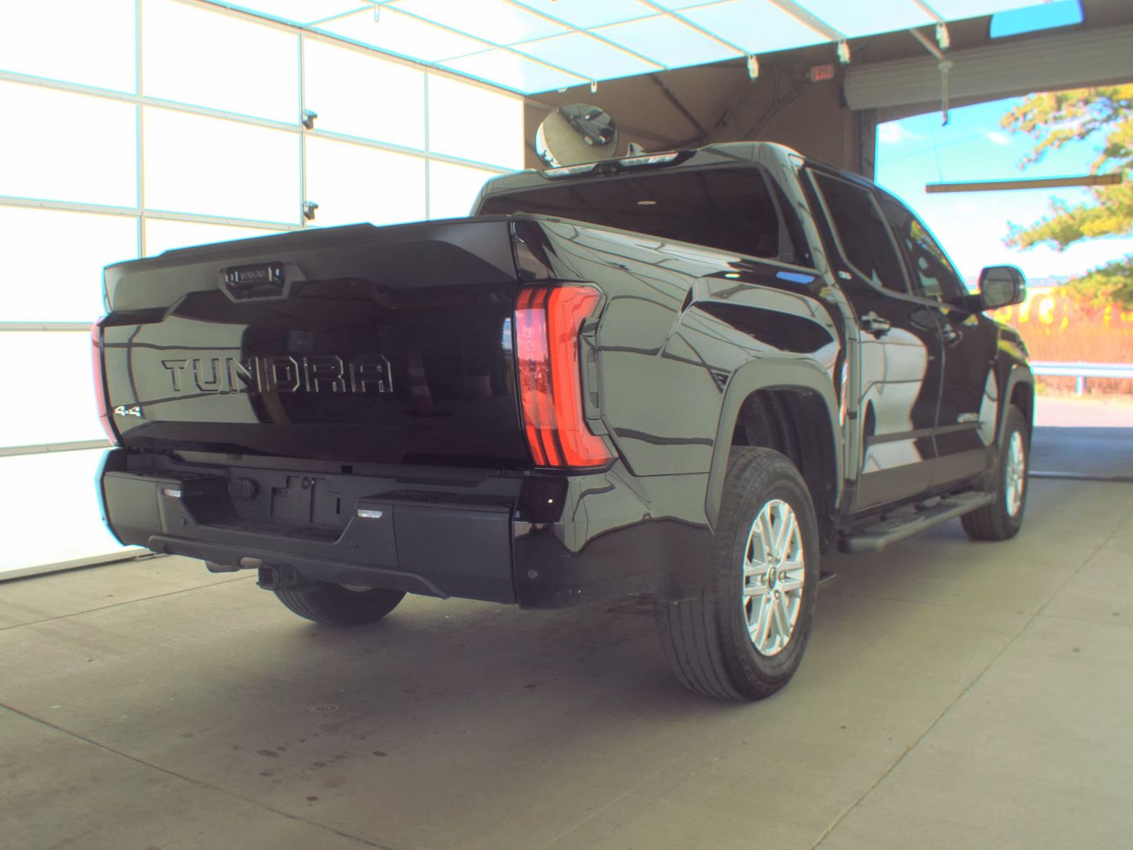 2023 Toyota Tundra SR5 AWD