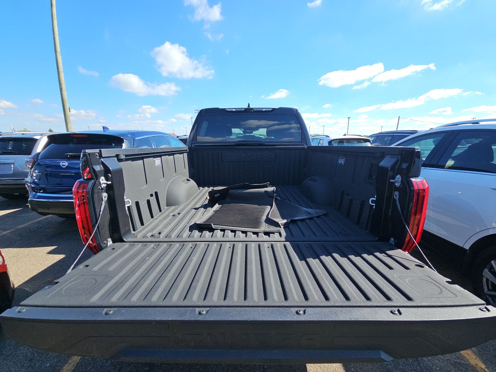 2023 Toyota Tundra SR5 AWD