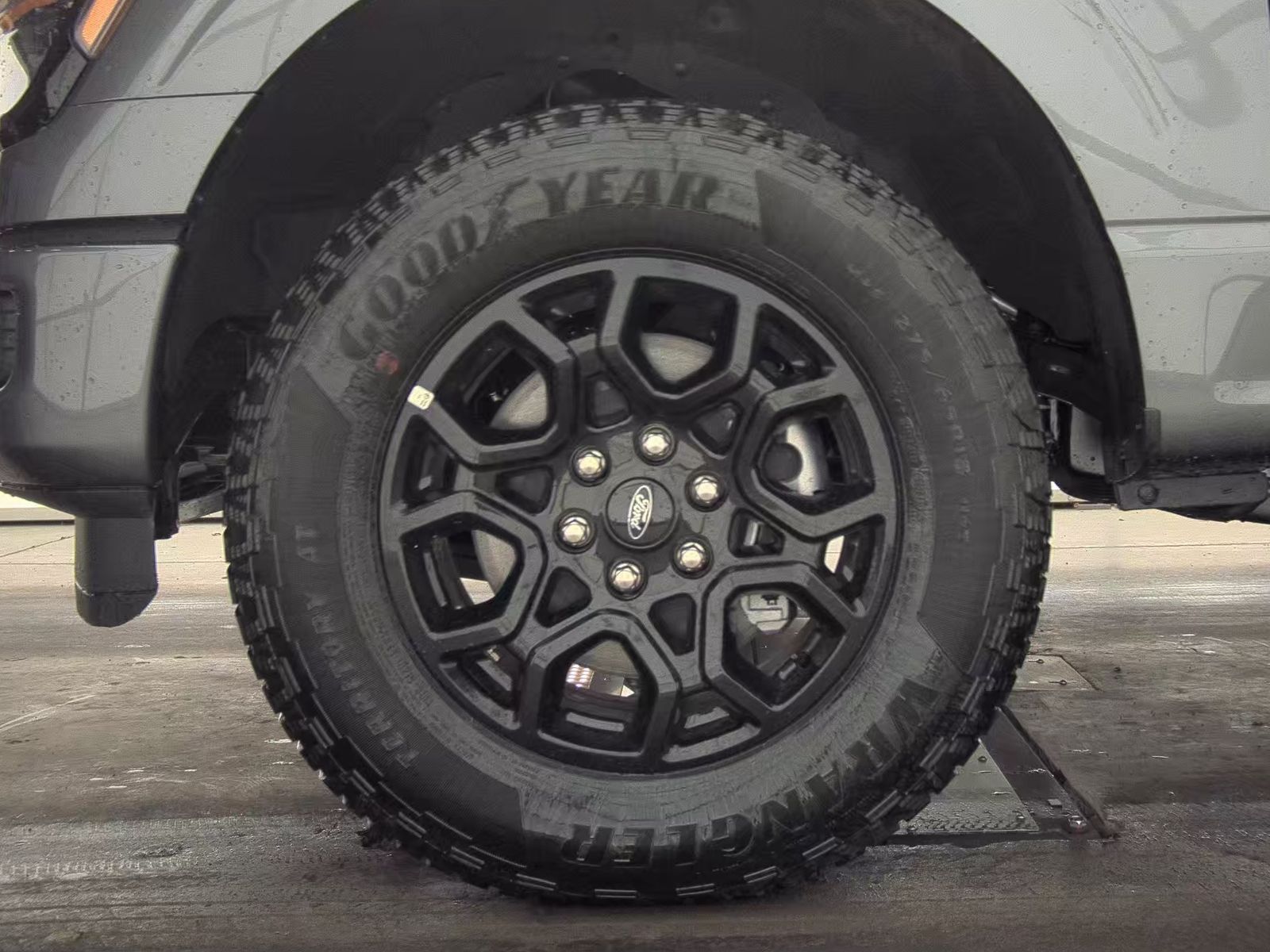 2025 Ford F-150 Hybrid XLT AWD