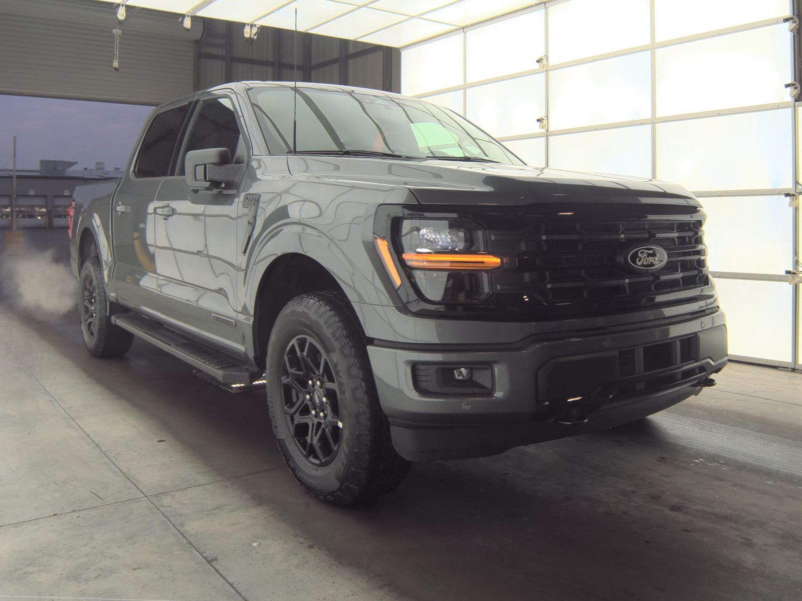 2025 Ford F-150 Hybrid XLT AWD