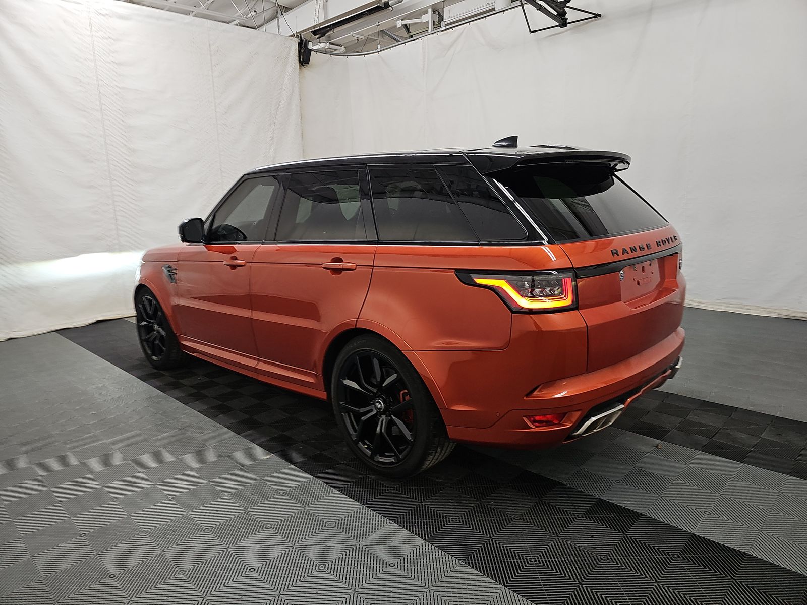 2022 Land Rover Range Rover Sport SVR Carbon Edition AWD